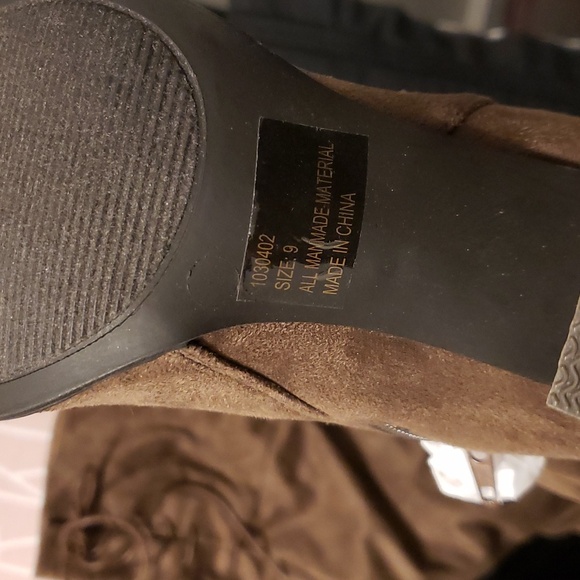 New Knee high boots - Picture 6 of 8